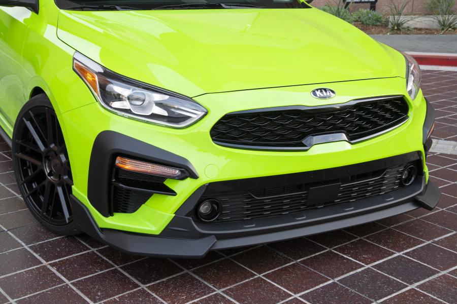 Детали экстерьера Kia Forte Federation (BD) 2018 года  (фото 2 из 14)